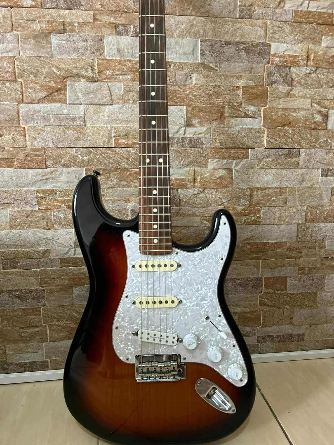 Fender stratocaster modificada