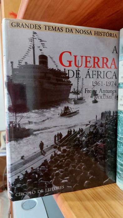LIVROS HISTÓRIA "Grandes Temas da Nossa História" - 8 volumes