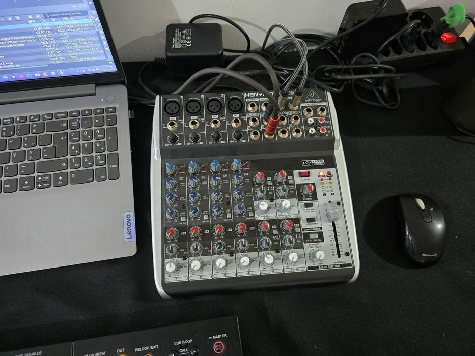 Vendo Pioneer ddj 400 + material de dj
