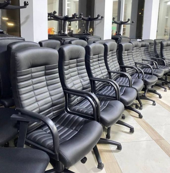 Продам вживані меблі,крісла,стільці,тумби,шафи,КИІВ