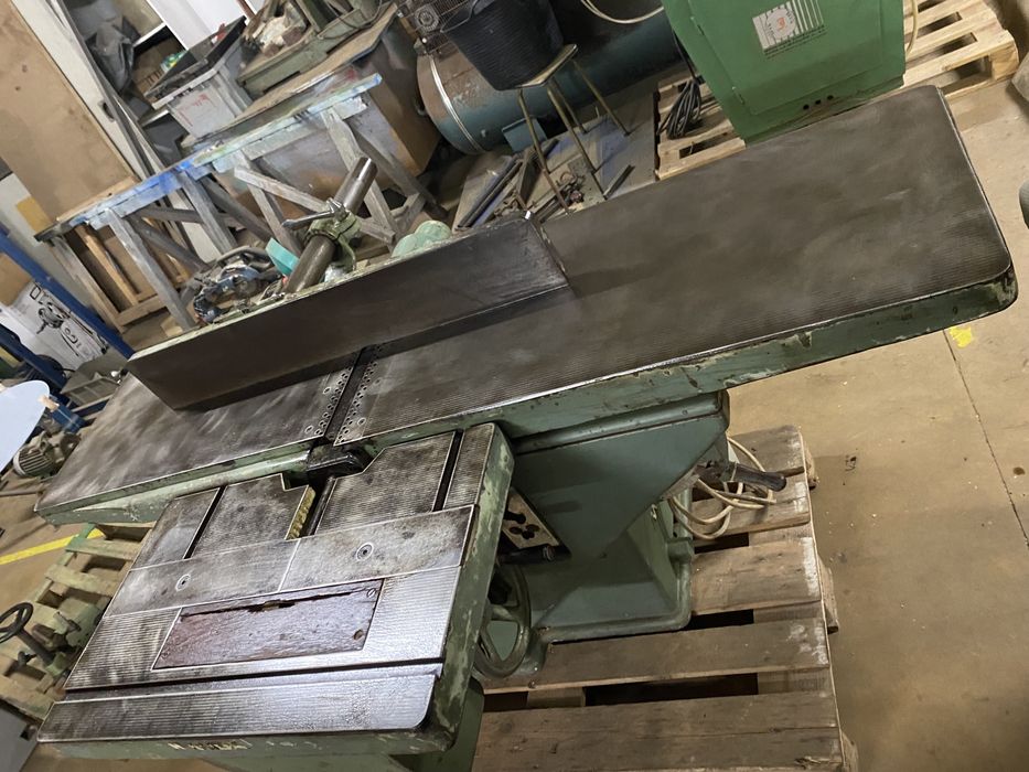 Plaina Mida mod G4 com Serra circular