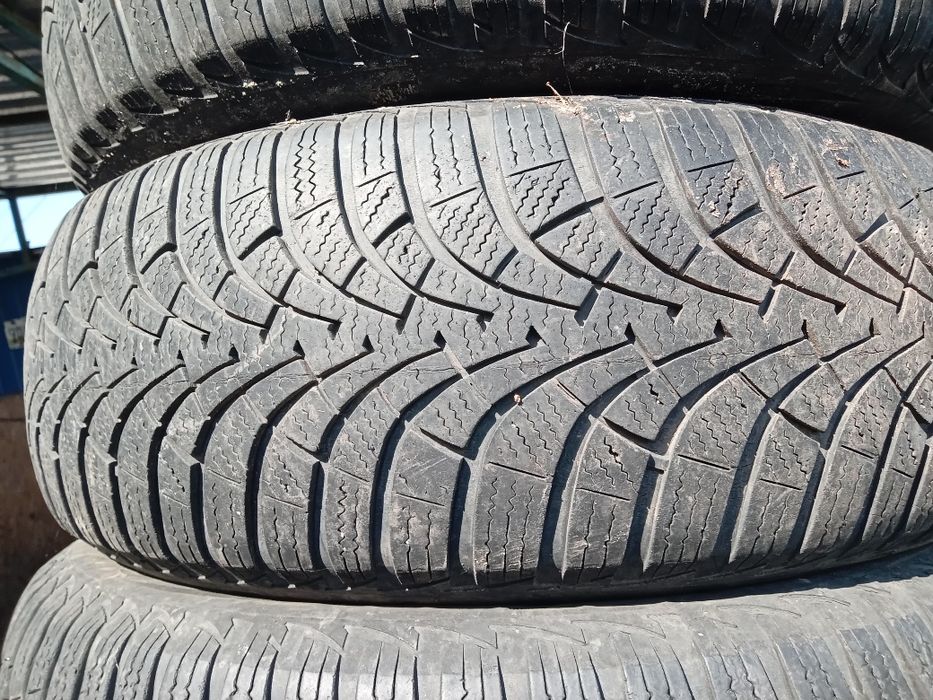 Шины б\у, зимние: 195/65R15 Goodyear Ultragrip 9