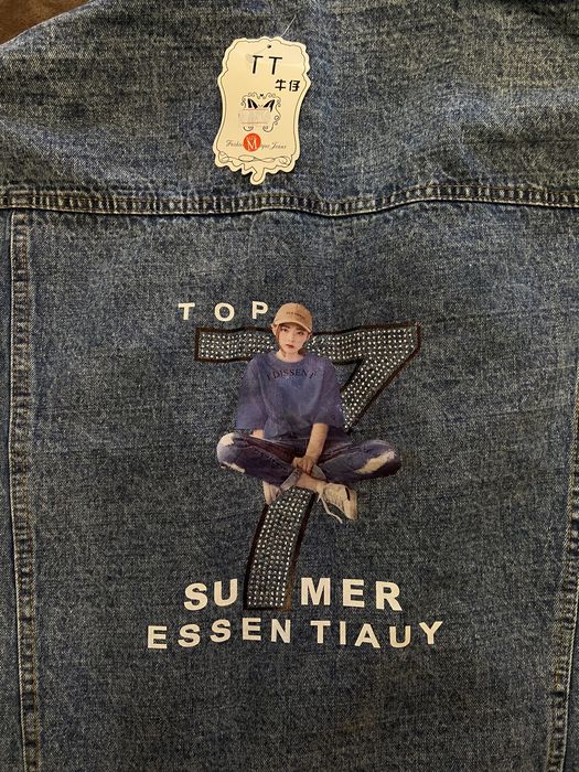 Джинсова куртка з капішоном