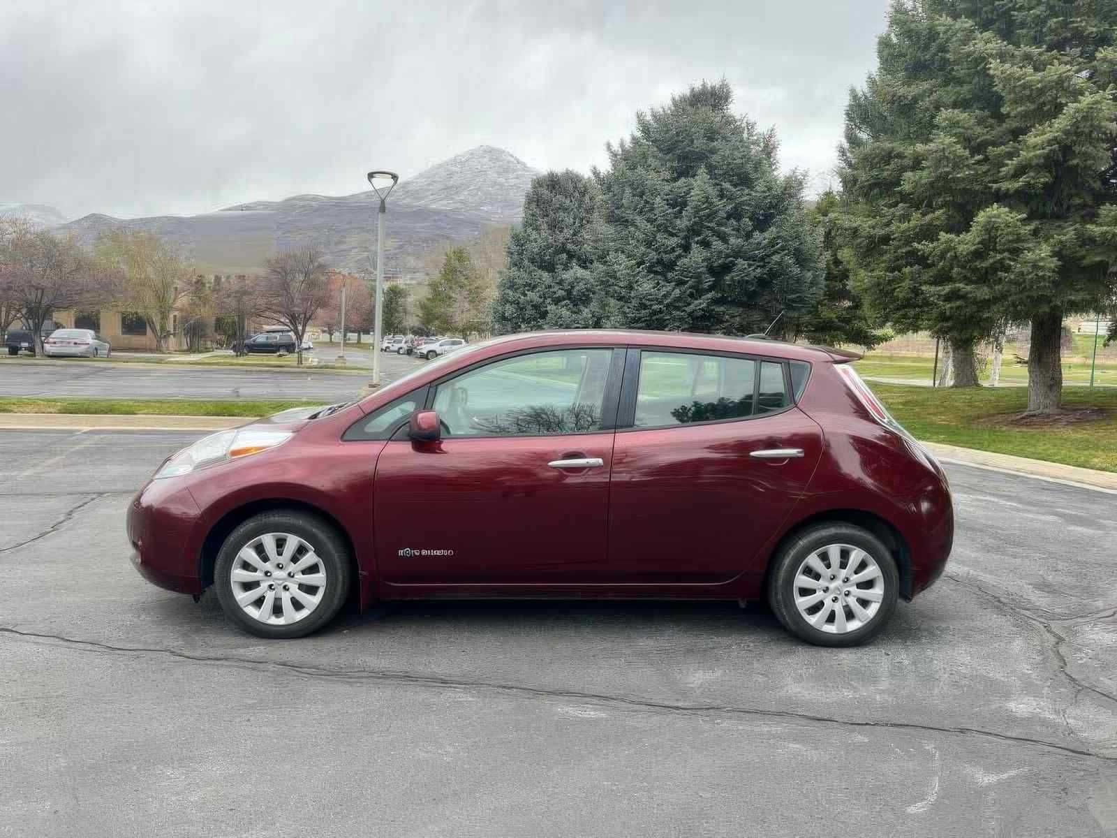 2016 Nissan LEAF