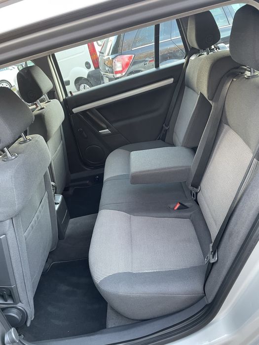 Opel Vectra C 1.9 CDTI*Klima*Alufelgi*Hak*2 Koplety Kół*Tempomat*