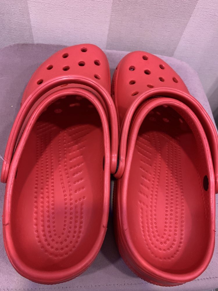 Тапочки Crocs новые