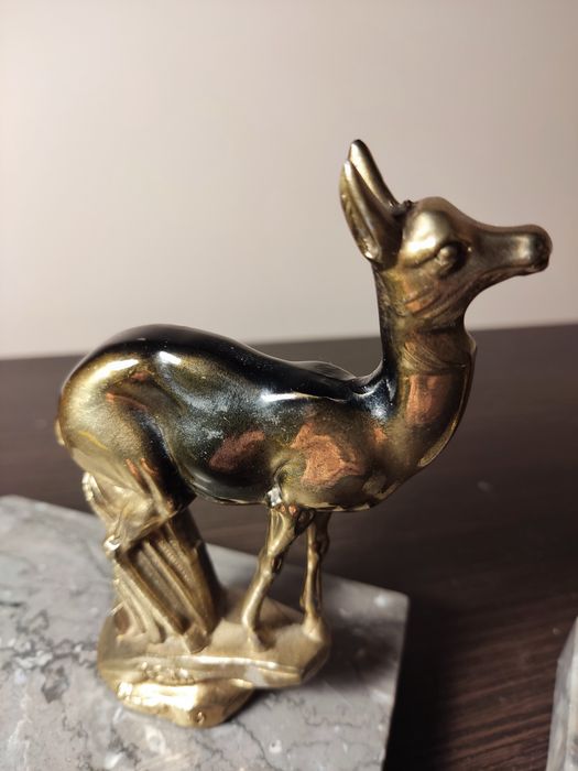Art Deco -  jelonki na marmurowych podstawach – sygnowane TEDD
Para