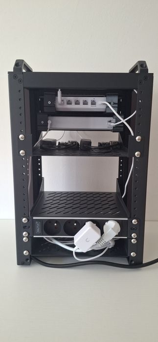 Urgente Unifi Cloud Gateway Ultra + Switch + Rack