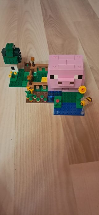 21268 LEGO Minecraft dom prosiaczka