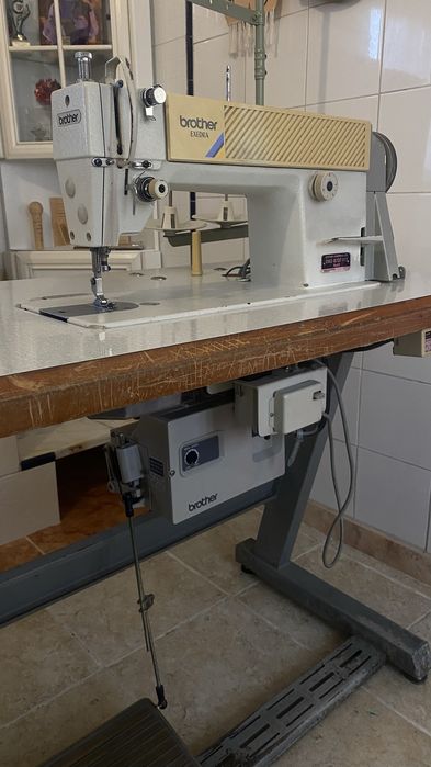 Maquina industrial de costura Brother Exedra