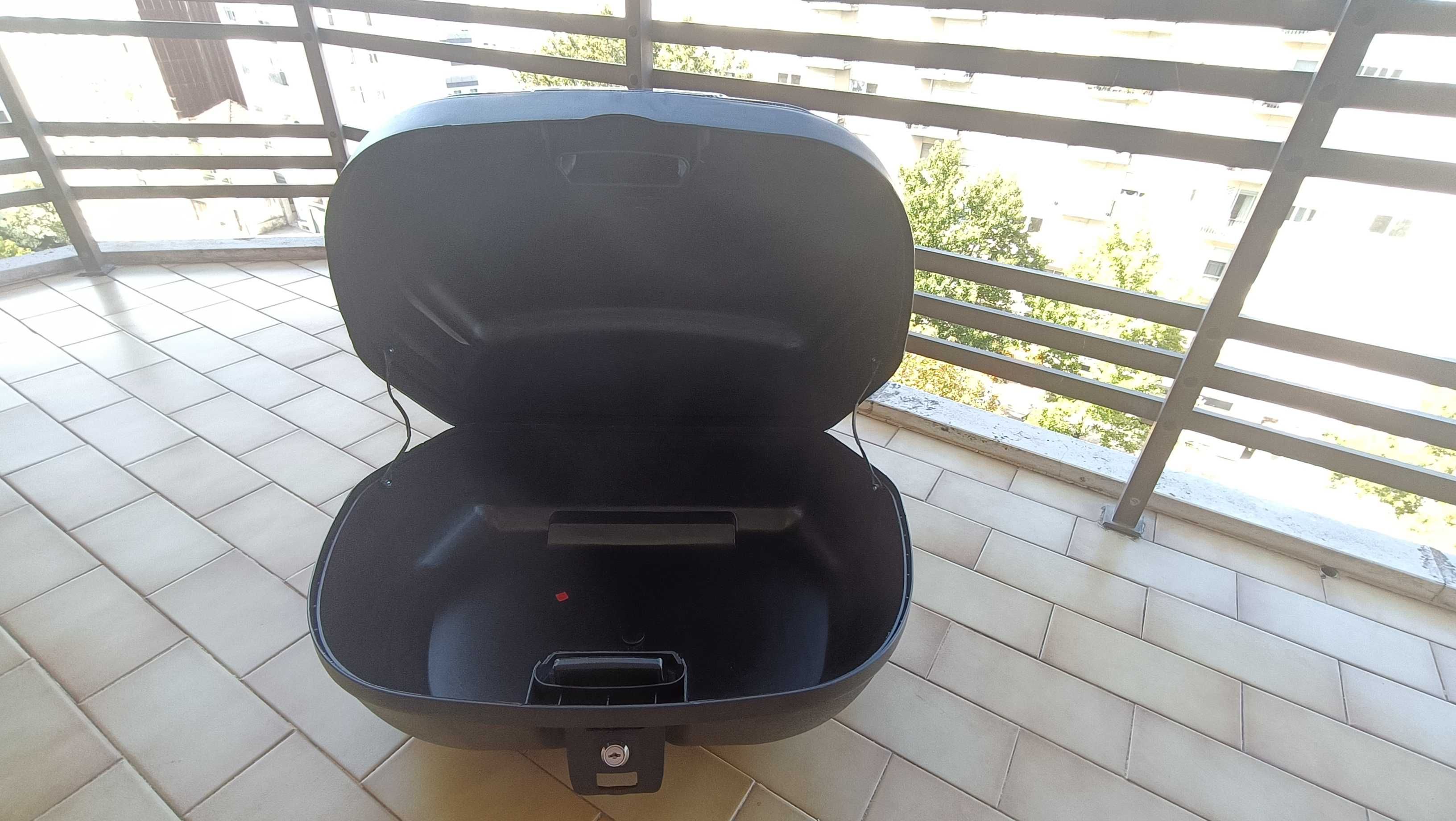 Topcase 45 Litros Pro Tork Refletor Fumê em Ótimo Estado