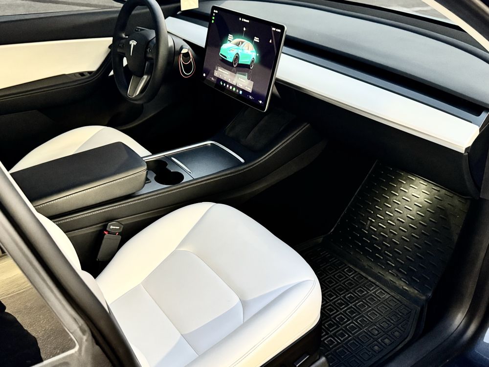 Продам Tesla Y Performance