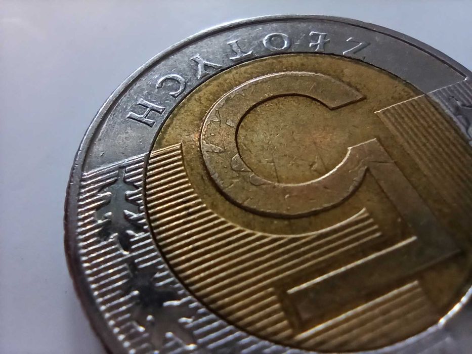 5 zł z 2010r z destruktami na awarsie i rewersie