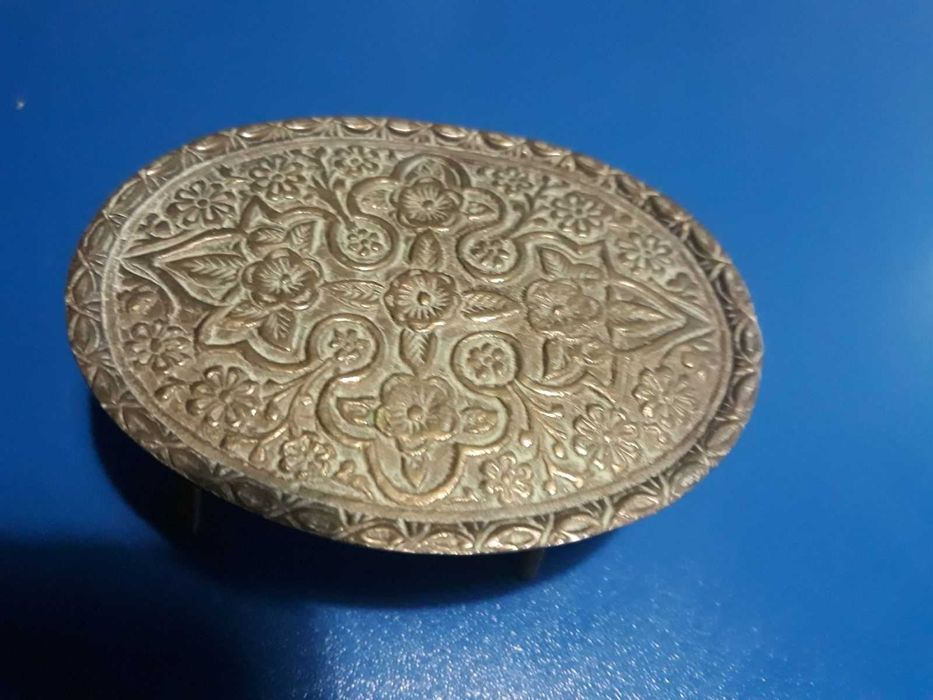 Скидка! Набор декоратив мебели и посуды-латунь. Привезено из Индии