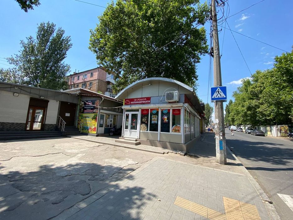 Фасадное помещение р-н Лески конечная 75-го маршрута 50м 25000грн