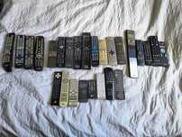 Piloty TV.samsung.Sony.LG.Grunding..