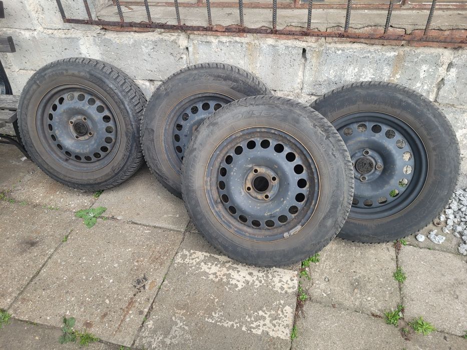 Felgi 4x100 R15 56.6 + Opony Dunlop Wintersport R15 195/65