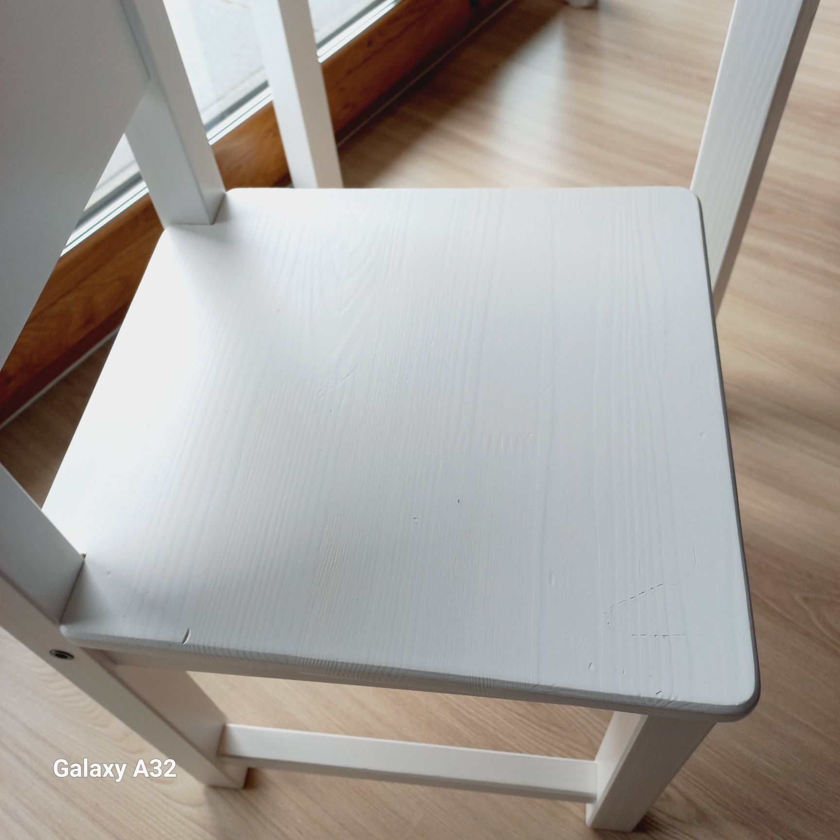 Ikea Sundvik zestaw biurko ze schowkiem krzesełko białe