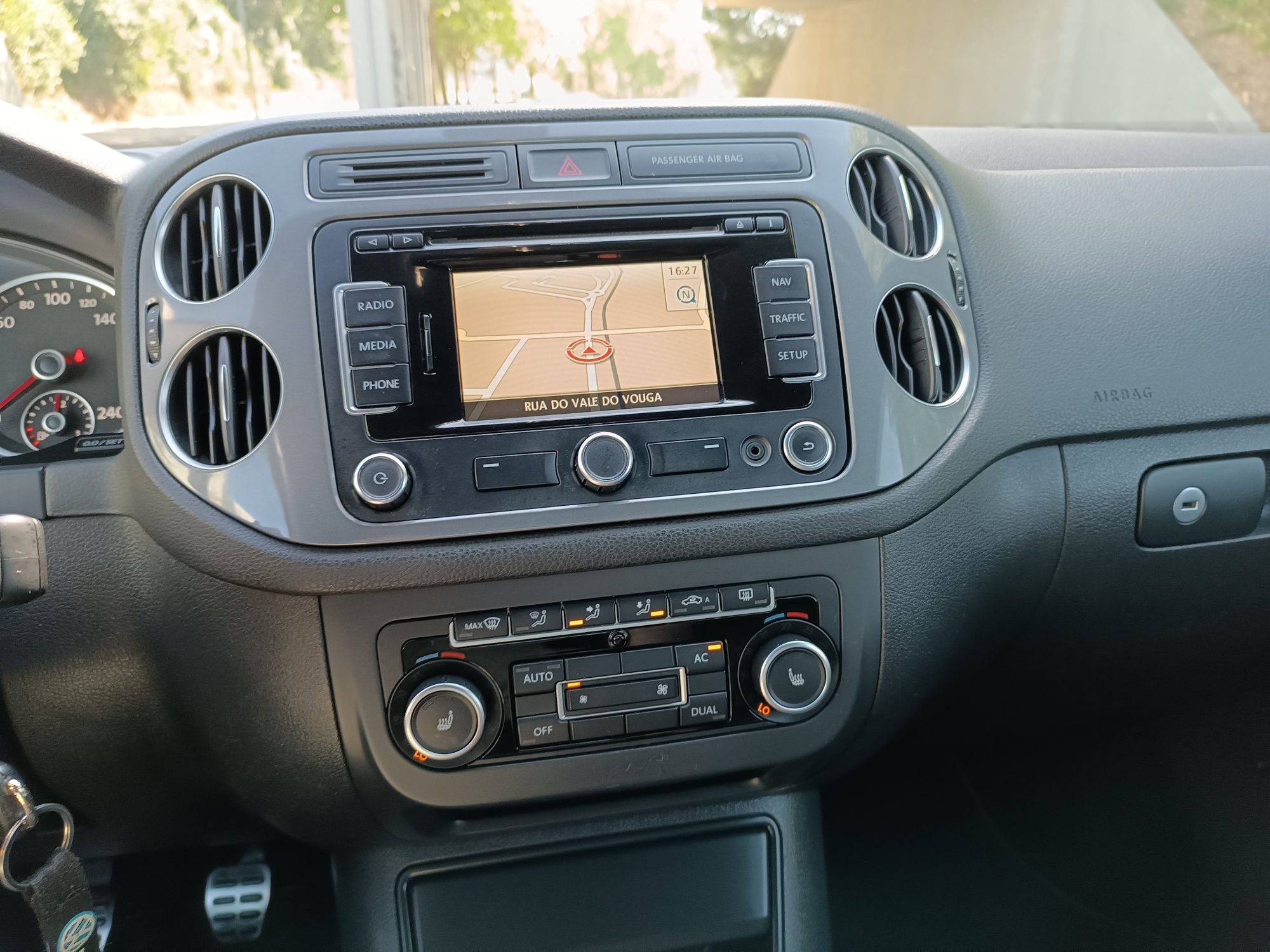 Tiguan R LINE  2.0 TDI