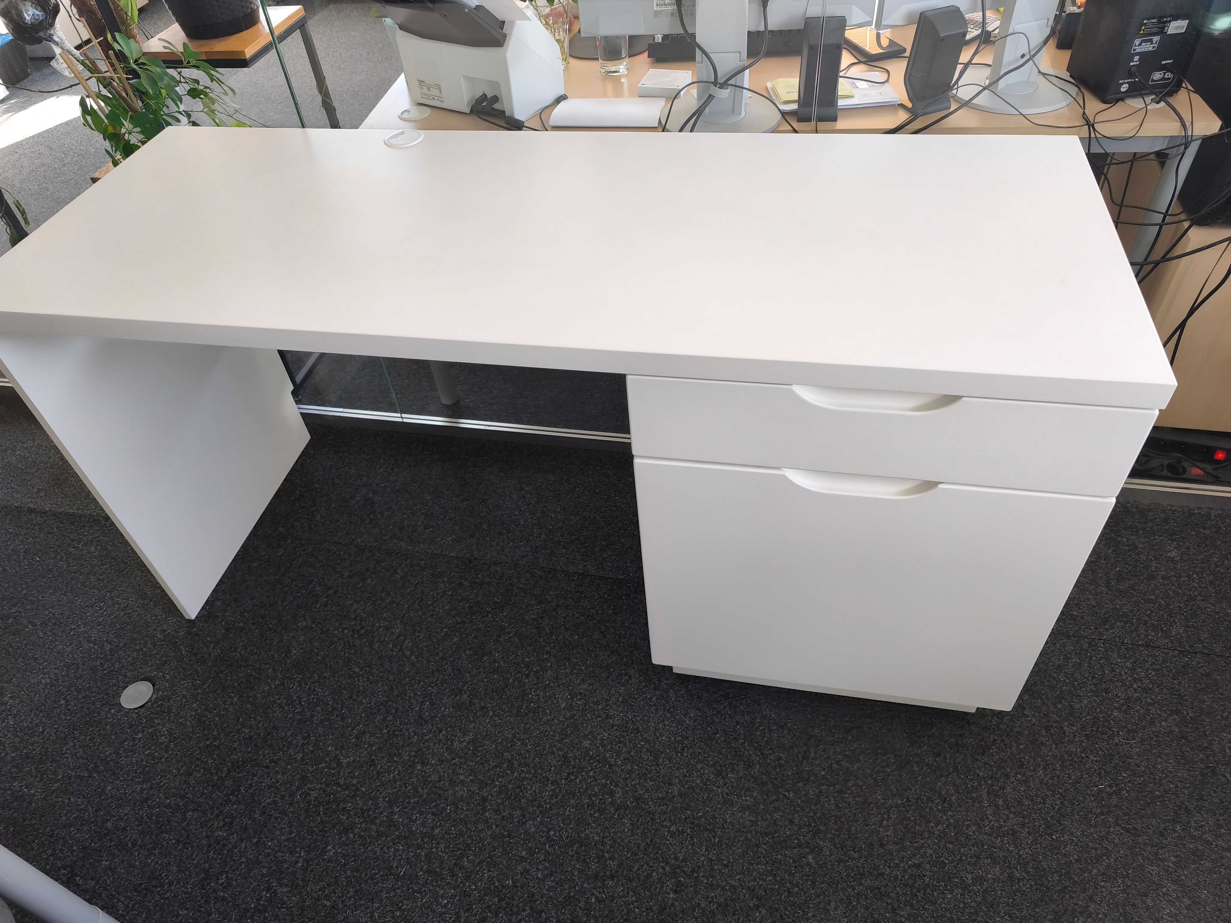 Biurko białe 160x60