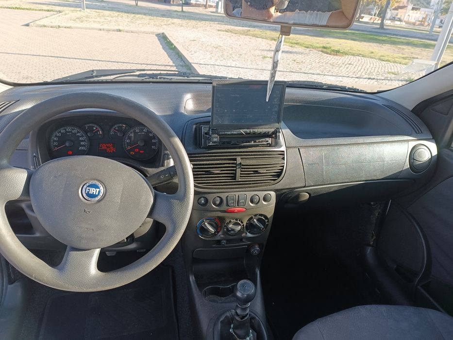 Fiat Punto 2004 cinza