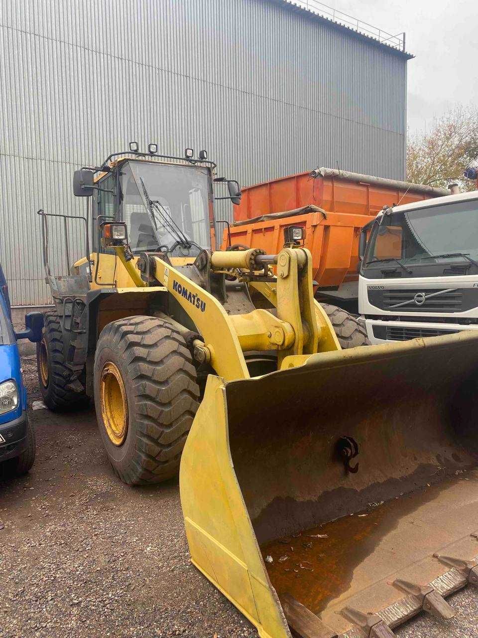 Навантажувач Komatsu WA380-6