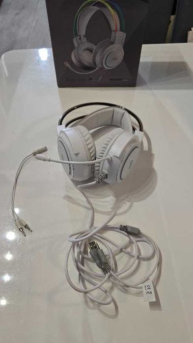 Słuchawki przewodowe nauszne Mars Gaming MHRGBW