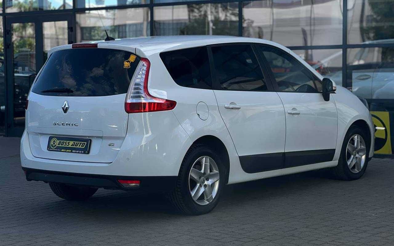 Renault Megane Scenic 2012