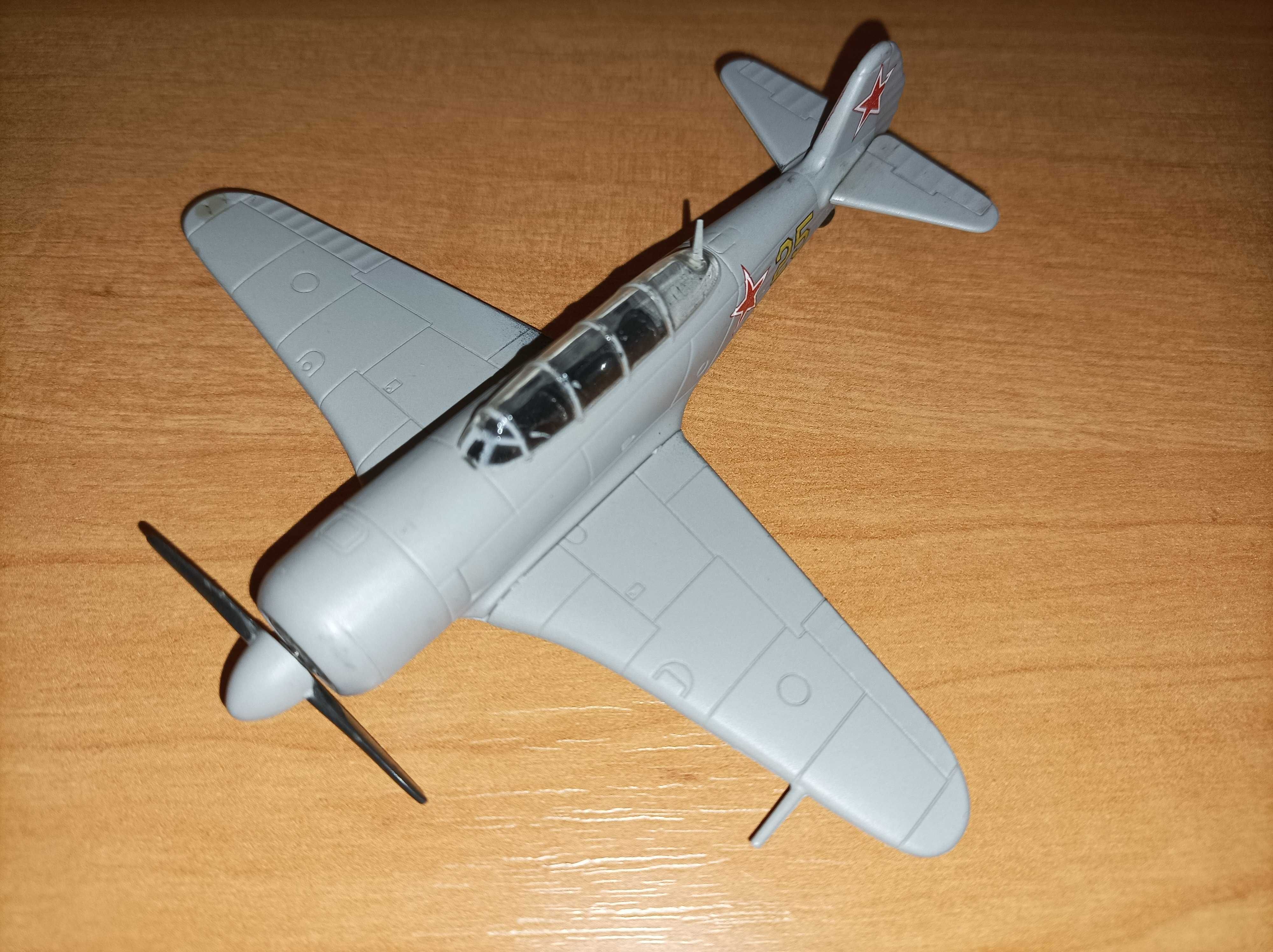 ЯК-11 журнальные модели самолёты Деагостини