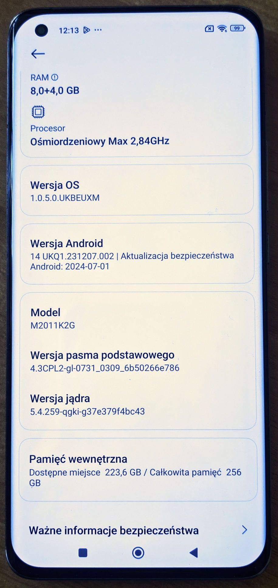Xiaomi Mi 11 256/8 GB +Etui Nillkin