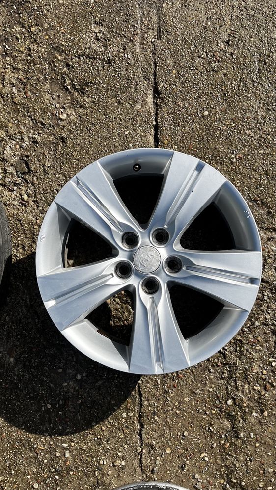 Felgi KIA sportage III 5x114,3 mm r.17