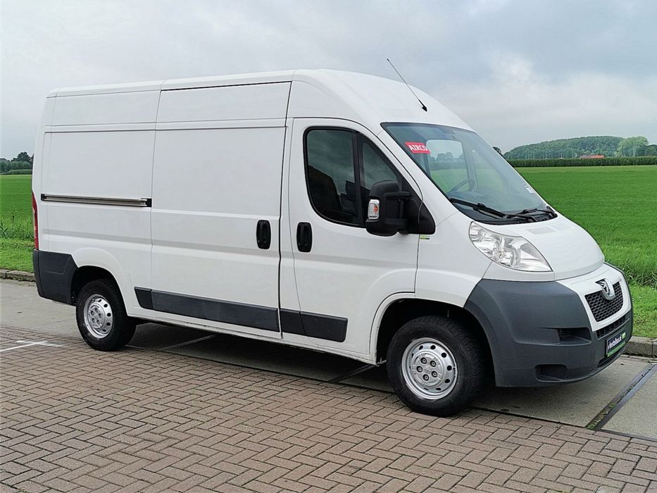 Przewóz mebli gabarytów transport bus przeprowadzki Ciechanów okolice