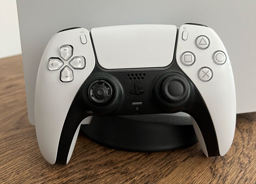 PS5 Fat (com leitor disco) + 2 Jogos