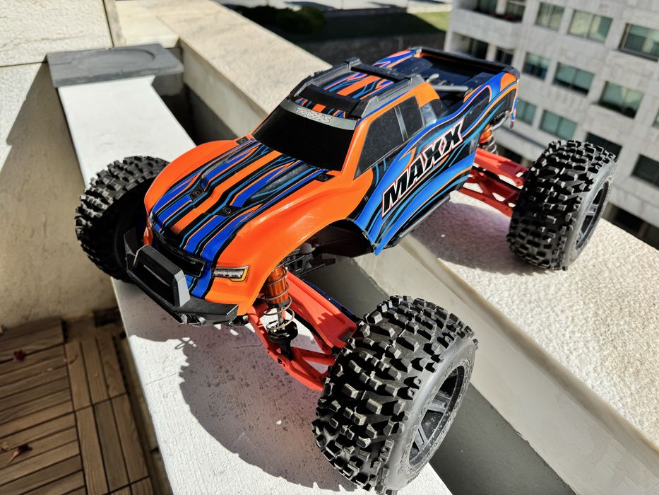 Traxxas Maxx 3S c/ muitos extras