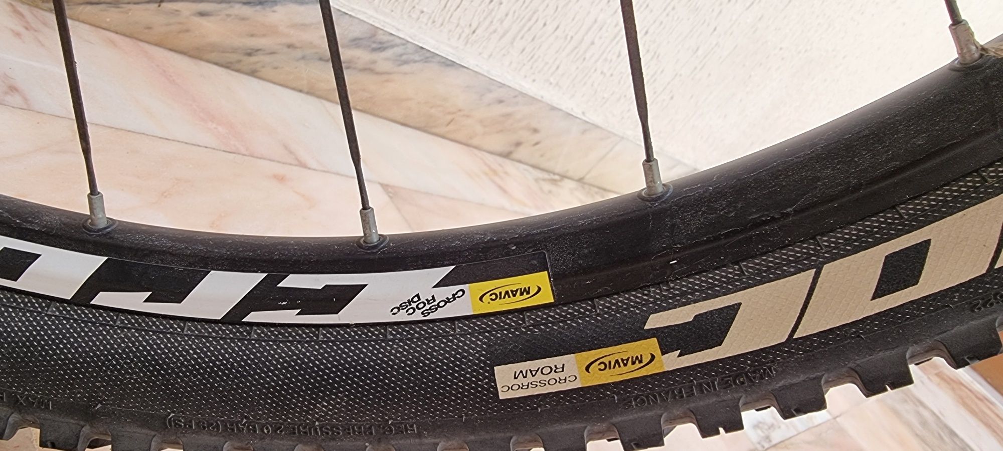 Giant XTC 29, 2 Carbono