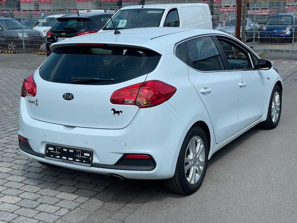 Бампер передній Kia Ceed II разборка Кіа Сід запчастини