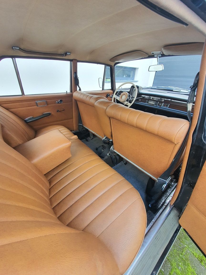 Mercedes w111 Rabo Peixe 230s (fintail)
