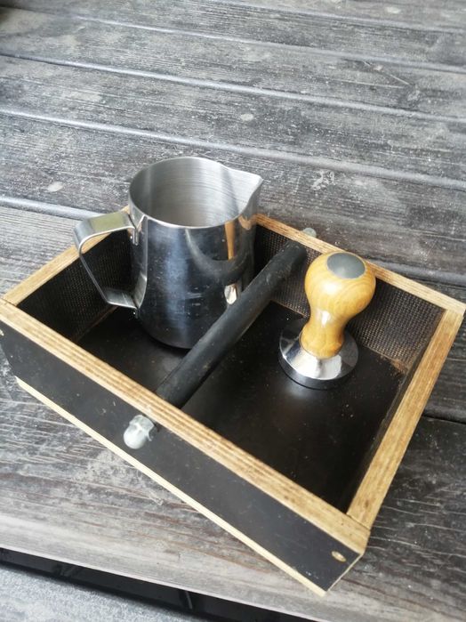 пітчер/темпер/ яшик