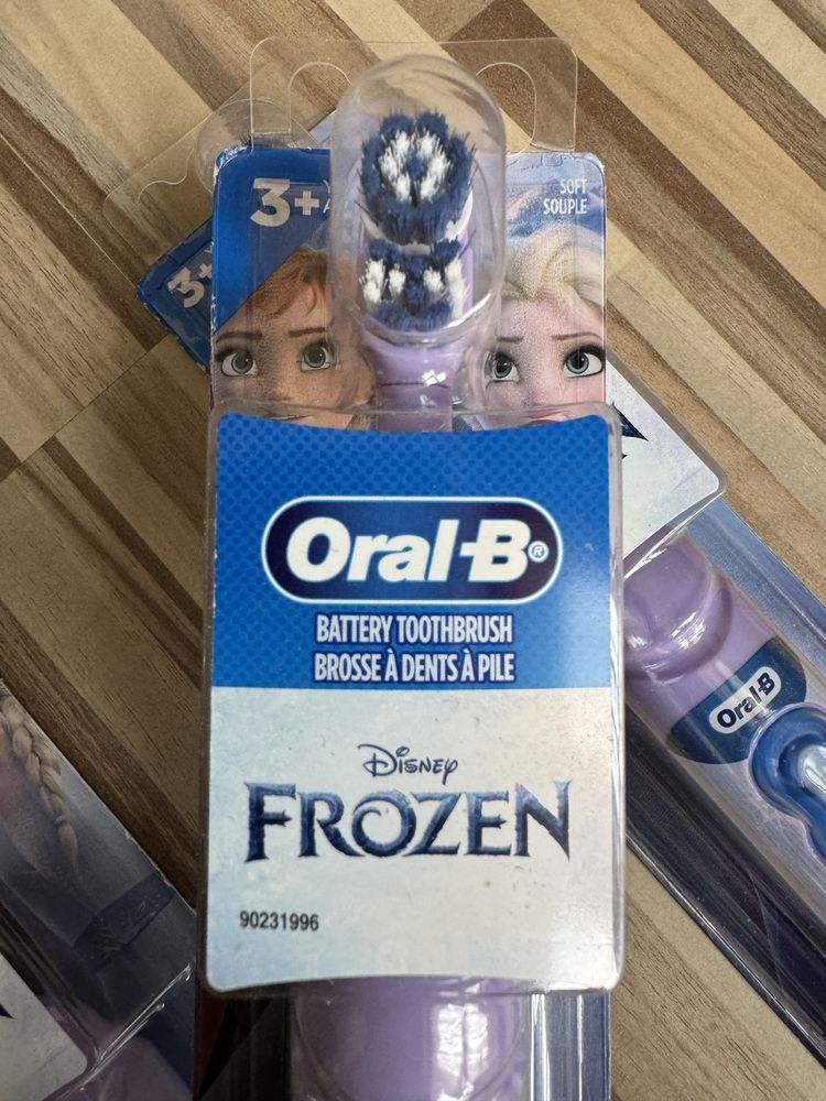 Зубная щетка на батарейке Oral-B Kids Щетка Эльза