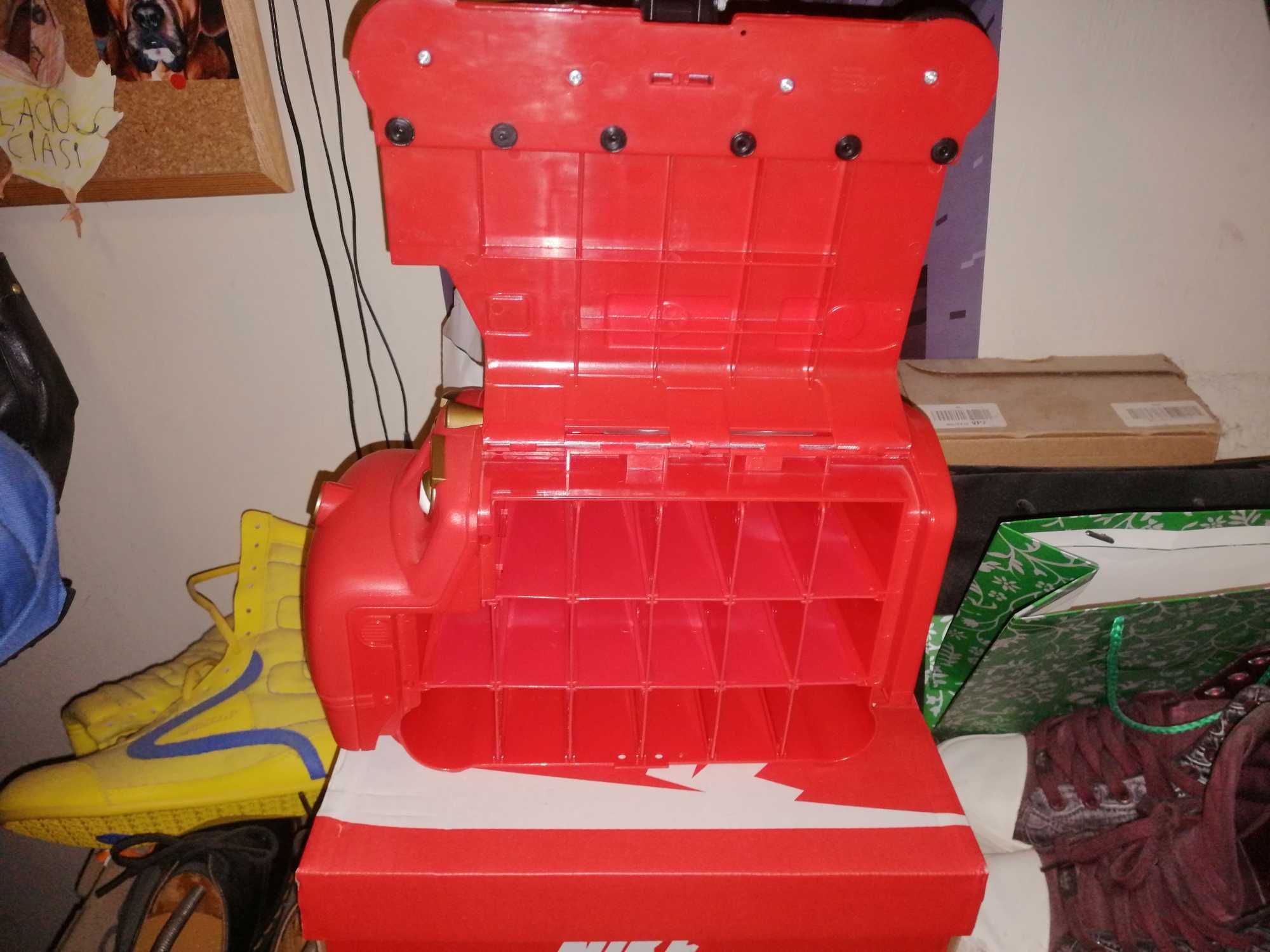 Wilson kolejka z bajki Stacyjkowo walizka