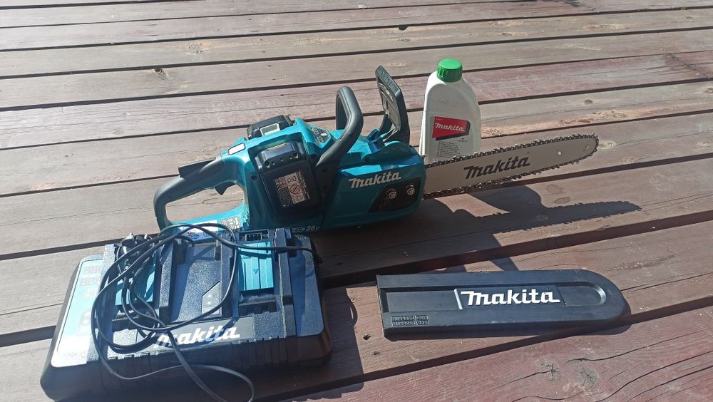 Makita Akumulatorowa pilarka łańcuchowa 2 x 18V 35cm w zestawie z dwom