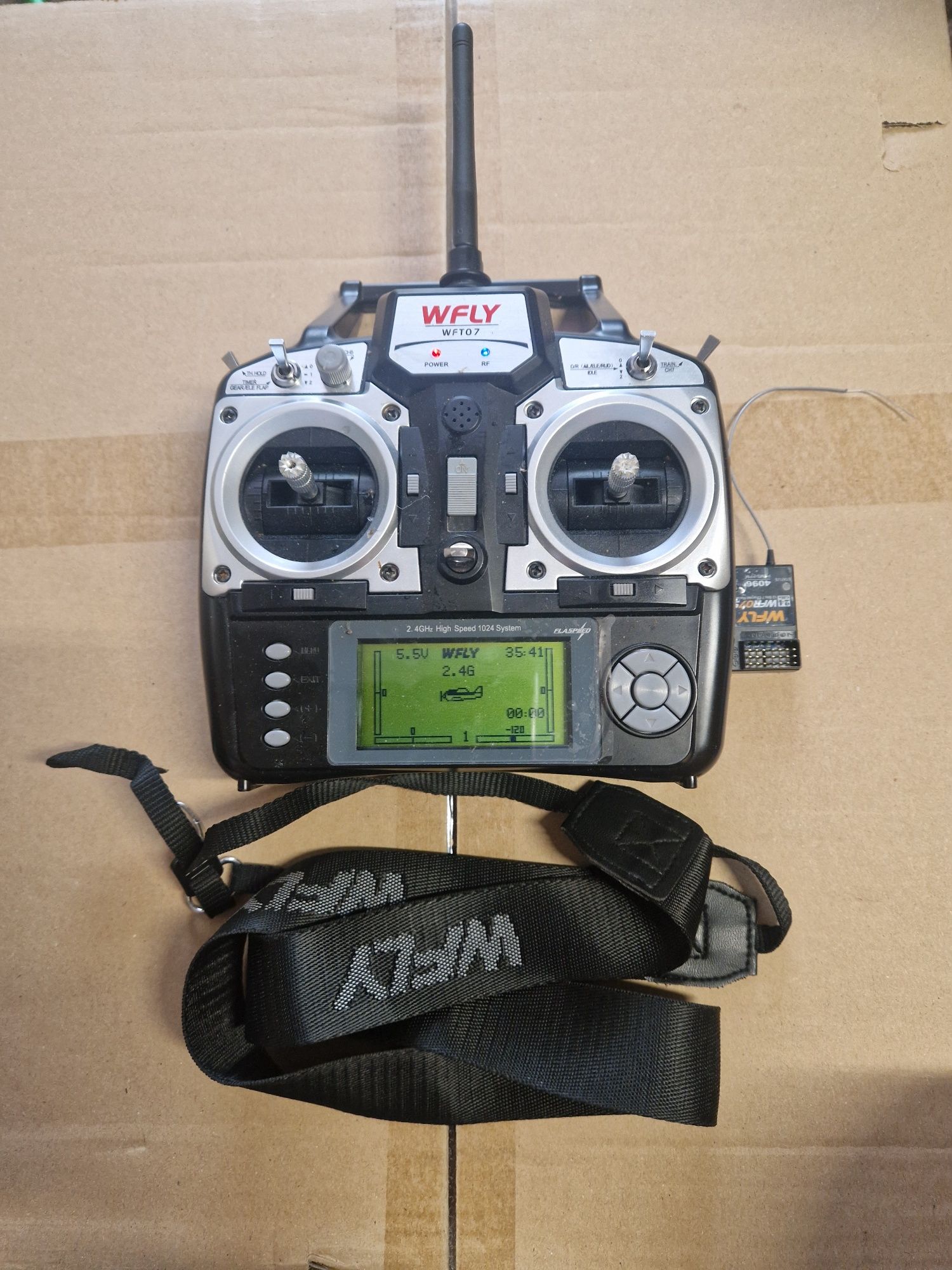 Radio Nadajnik i odbiornik WFLY WFT07 i WFLY WFR07S  2,4 GHZ od Toslon