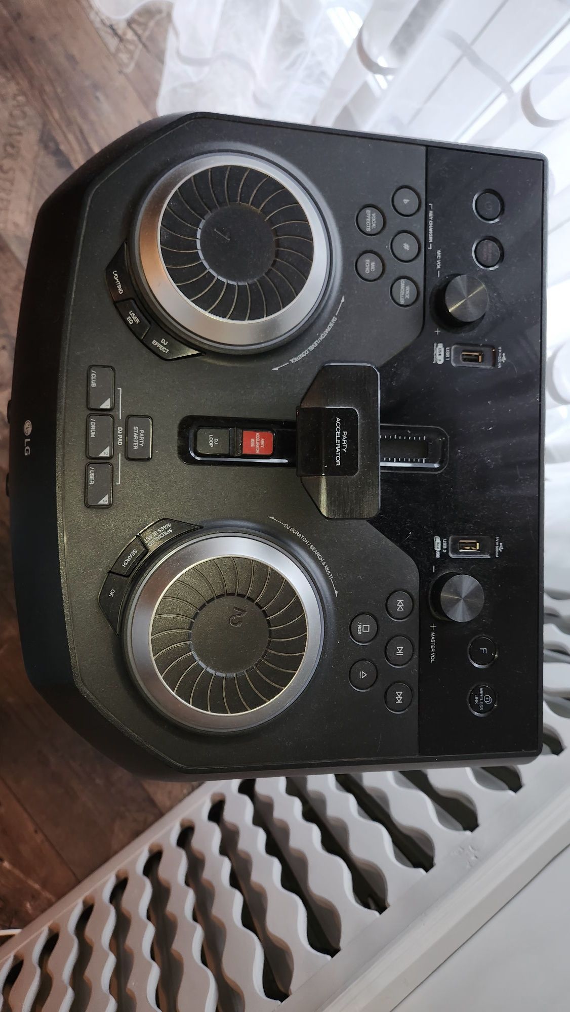Głośnik kolumna bluetooth LG Xboom