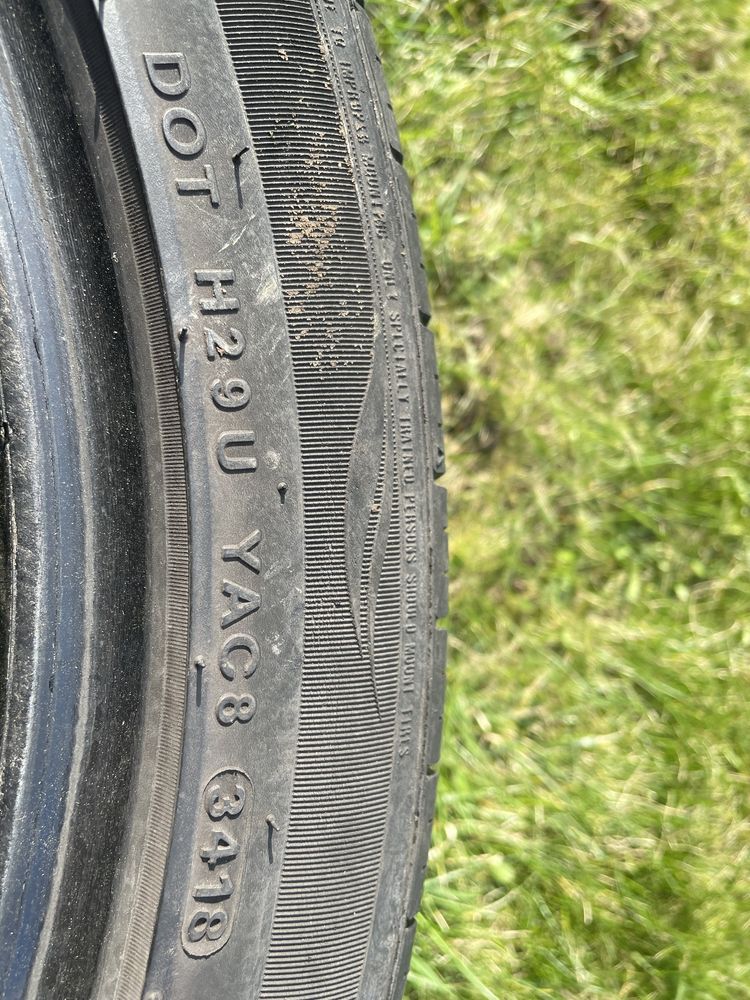 Opon kumho 215/45 r18