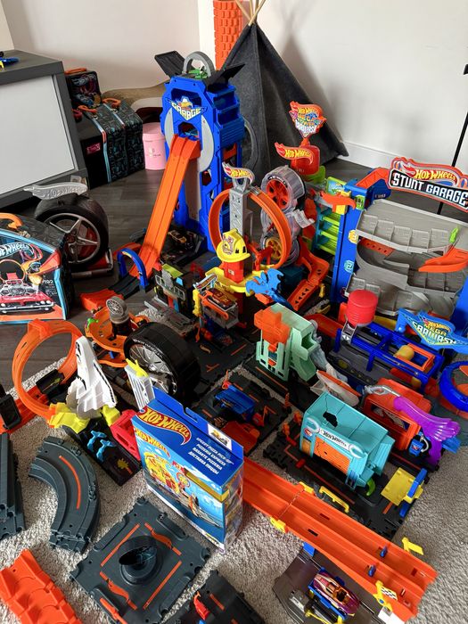 Різні треки Hot Wheels, гарний стан
