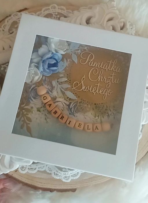 Pamiątka Chrztu Świętego w pudełku z okienkiem