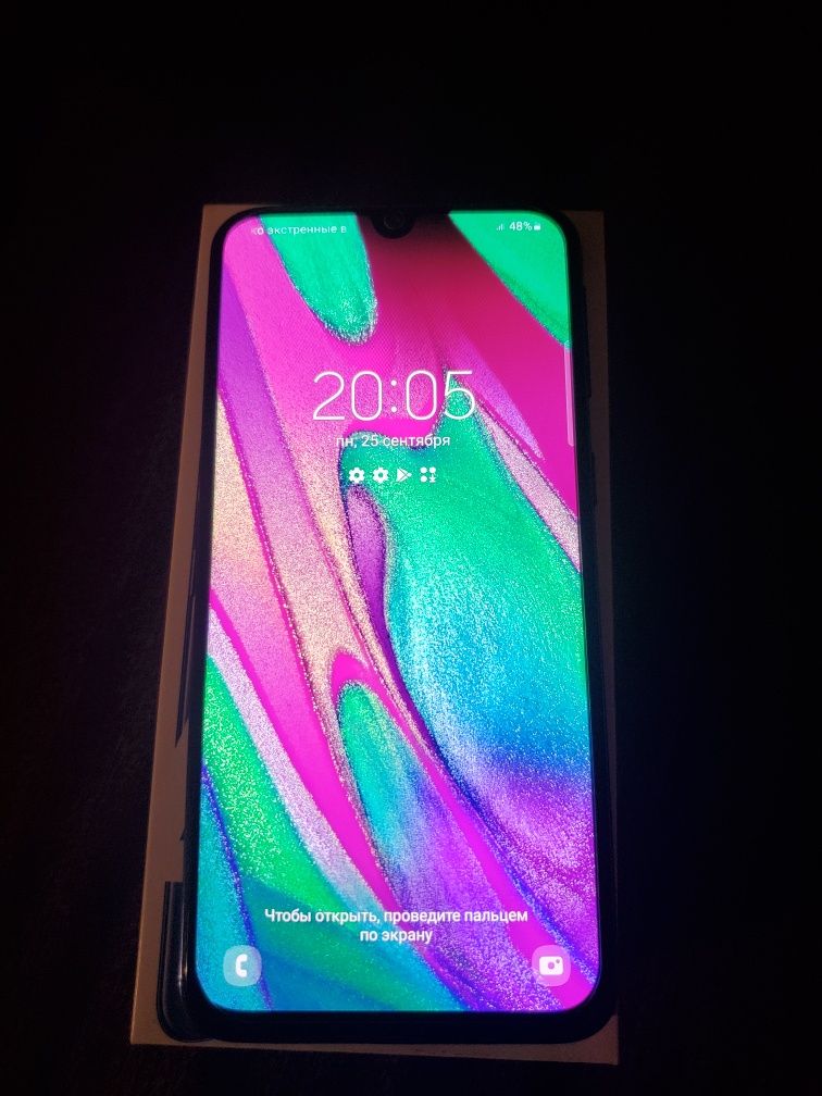 Samsung Galaxy A40 4/64Gb Dual sim. Звоните!