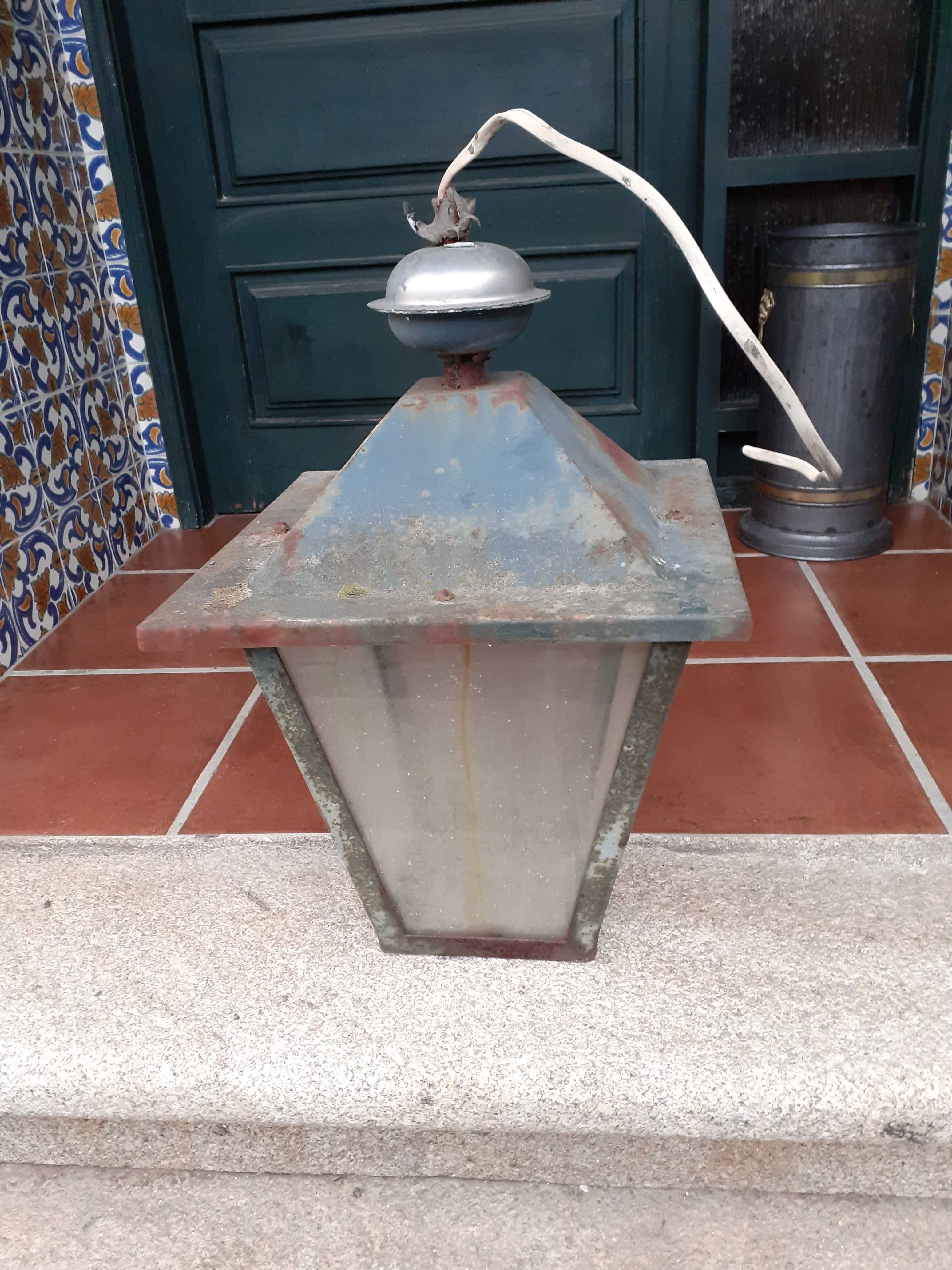 Candeeiros antigos