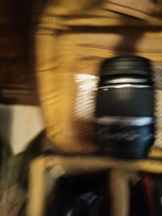 Máquina Fotográfica  muito pouco usada está como nova,