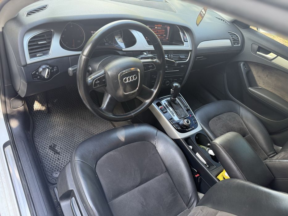Продам Audi A4 B8